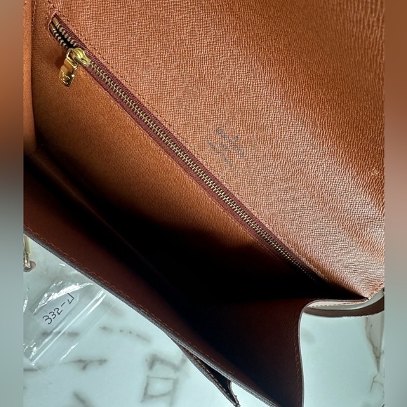 Authentic Very Rare Crossbody/ Shoulder Bag LOUIS
VUITTON "Monceau 26 - Picture 11 of 16